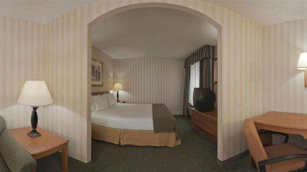 Holiday Inn Express Frazer - Malvern By Ihg Extérieur photo