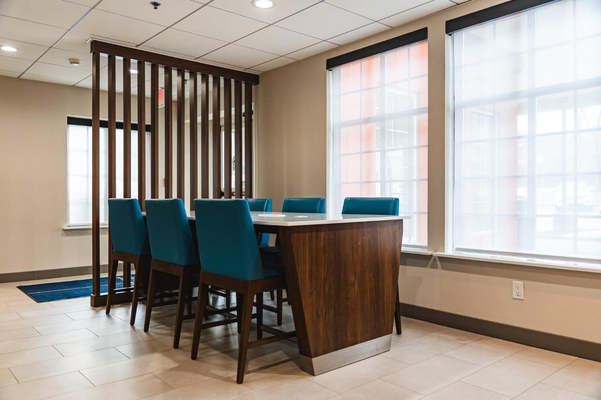 Holiday Inn Express Frazer - Malvern By Ihg Extérieur photo